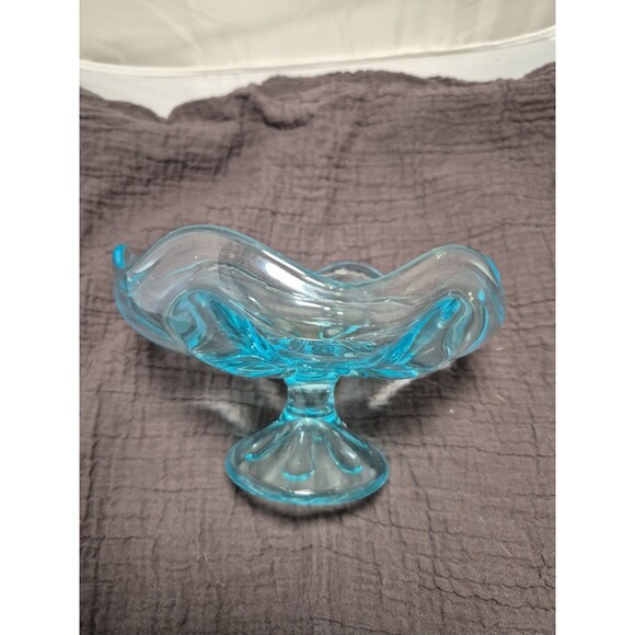 Viking Glass Rare Spring Blue Six Petal Compote Candy Dish - Picture 3 of 6
